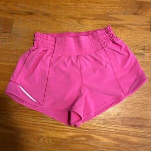 Lululemon Hotty Hot High-Rise Lined Short 2.5" Sonic Pink Size 4